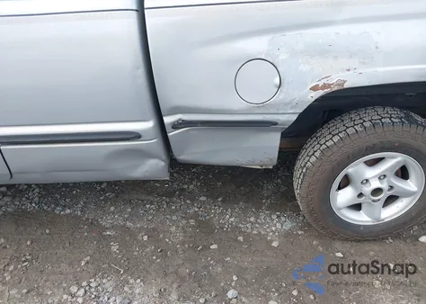 1999 Dodge Ram 1500 St z USA, uszkodzony, nr VIN 3B7HC12Y7XG164404